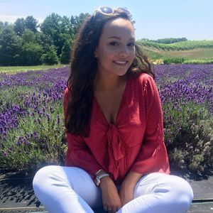 Meet your Posher, Lydia